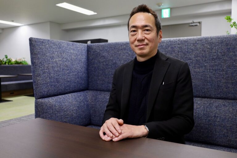 現状維持は衰退。<br>―「元社長経験者が惚れ込んだ、<br>SAKURAシナジーグループの『人』と『変革』」―