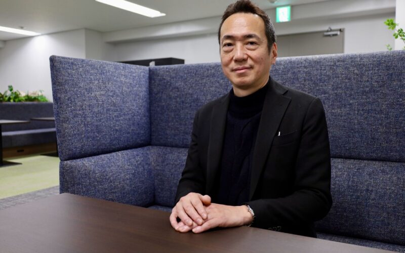 現状維持は衰退。<br>―「元社長経験者が惚れ込んだ、<br>SAKURAシナジーグループの『人』と『変革』」―